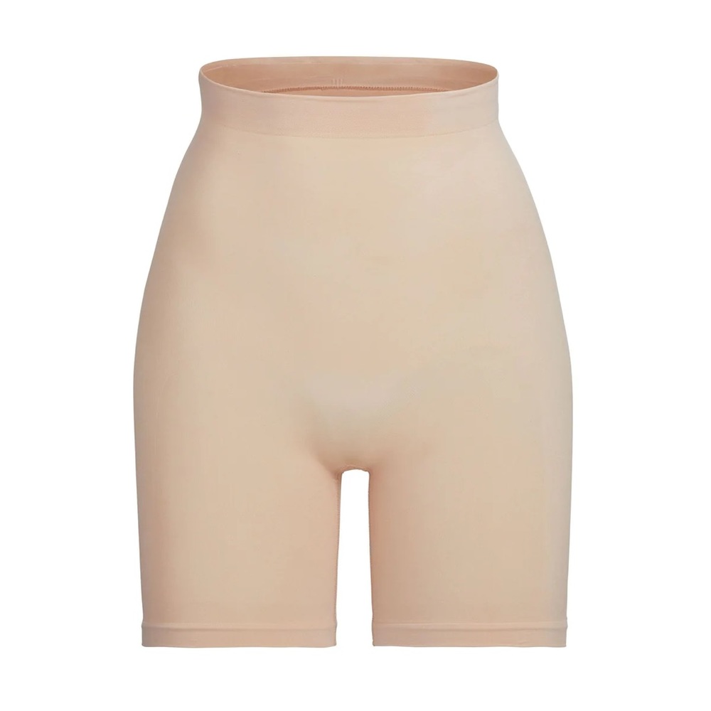 SKIMS Sculpting Short Mid Thigh w/ Open Gusset